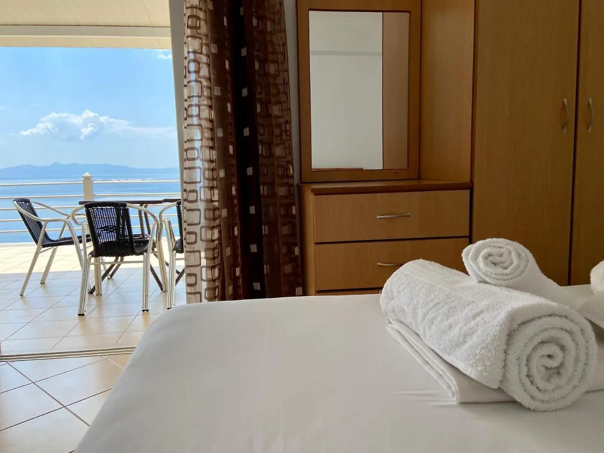 Qeparo Pano Rooms 0*,  Albania