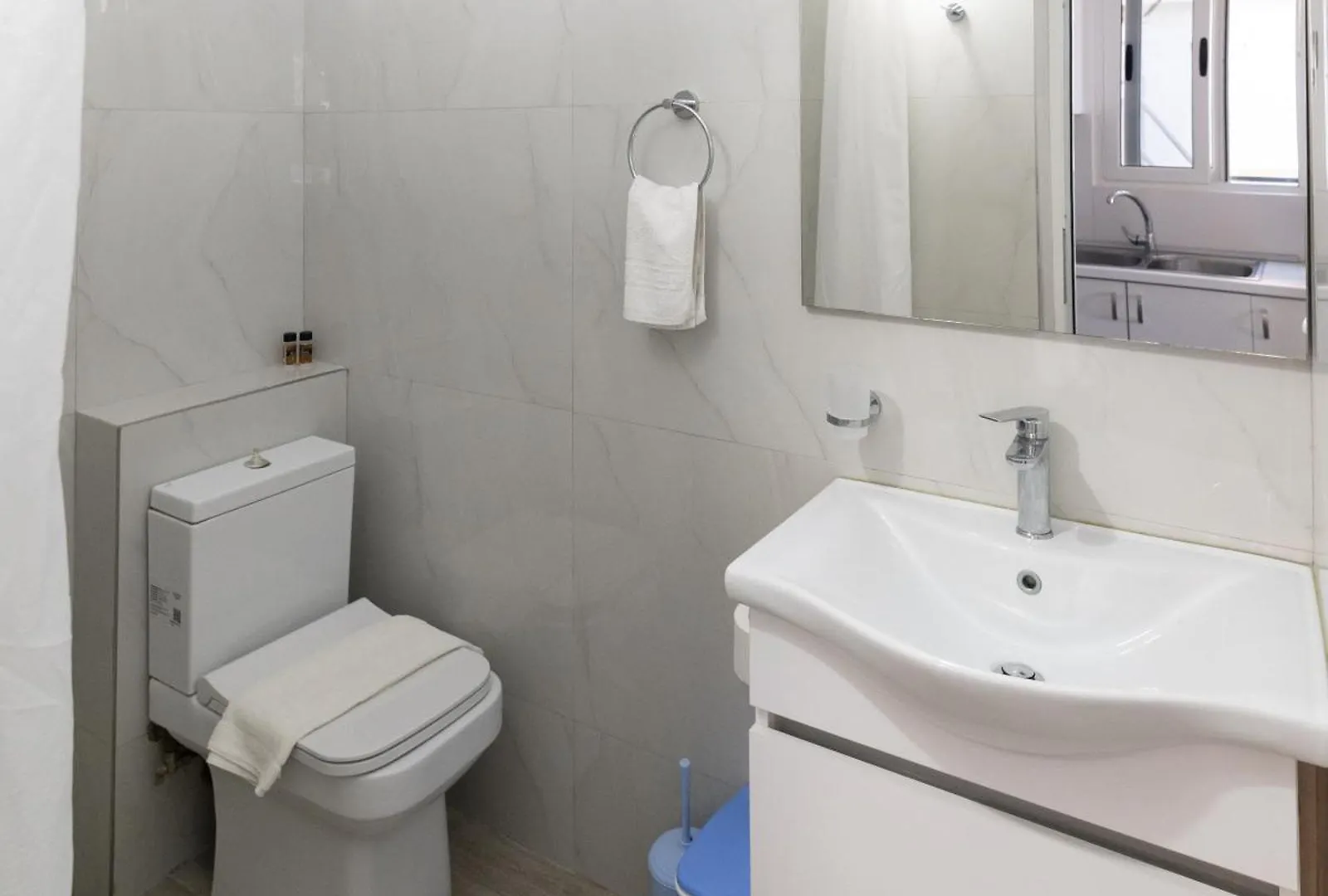 Qeparo Pano Rooms Apartment