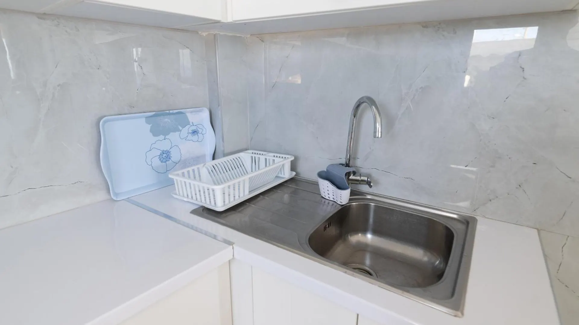 Apartment Qeparo Pano Rooms