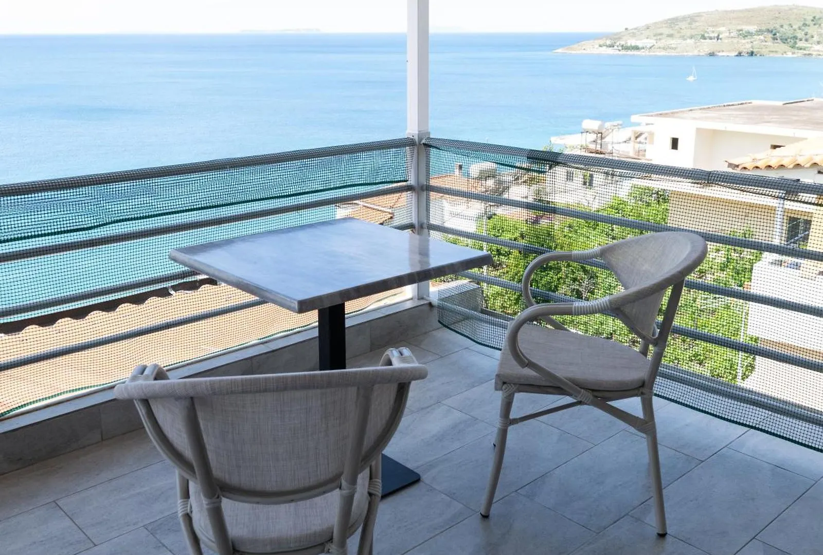 Qeparo Pano Rooms Lejlighed