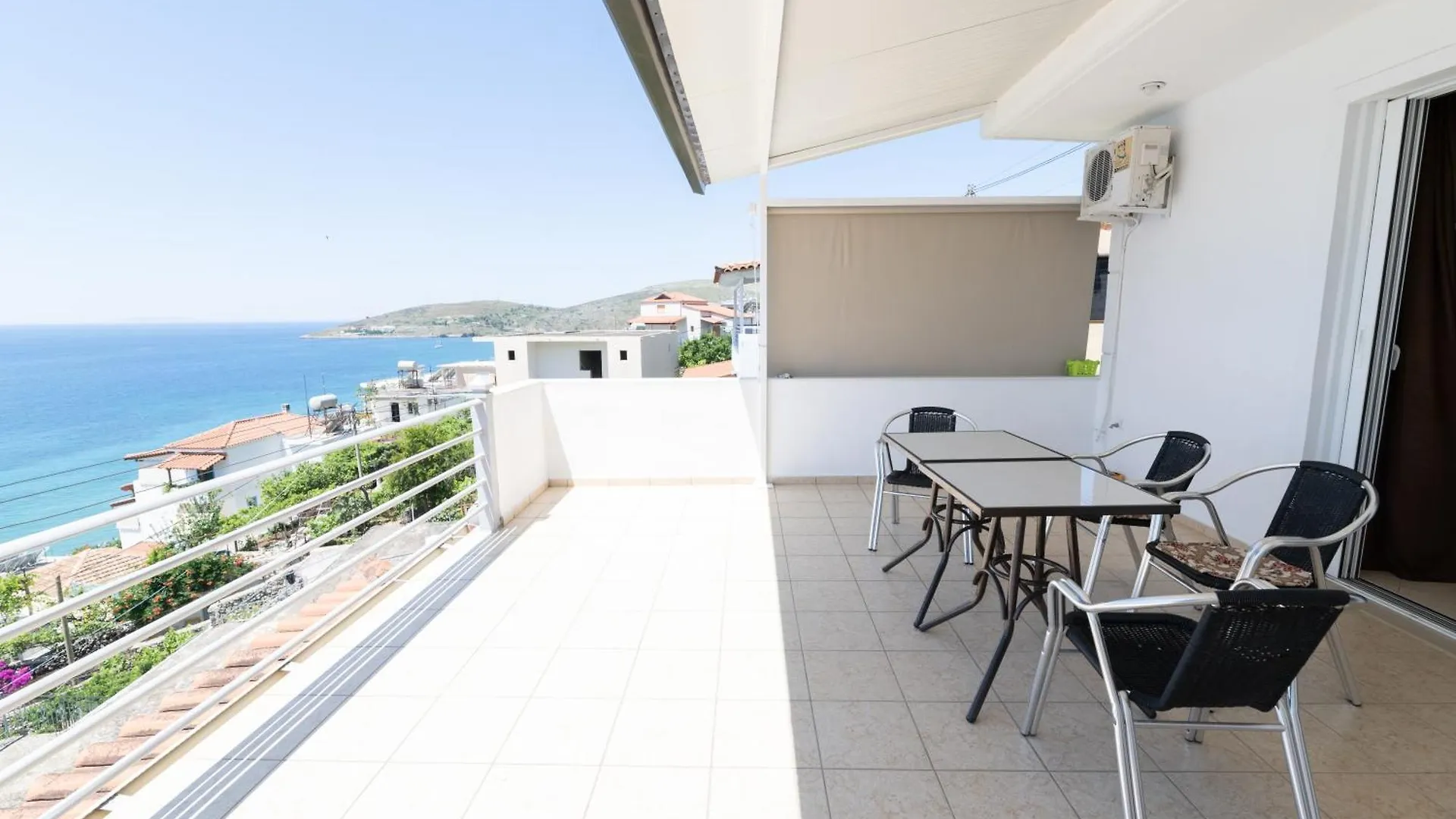 Qeparo Pano Rooms Albania