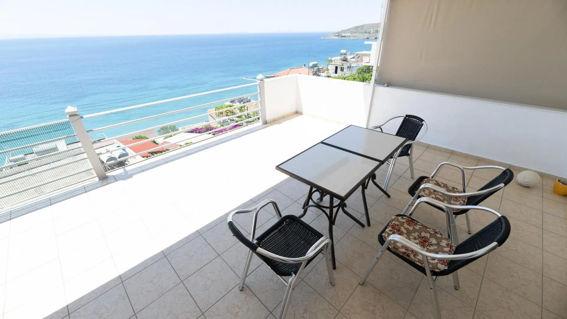 Qeparo Pano Rooms 0*,  Albania
