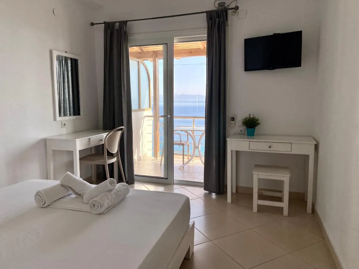 Qeparo Pano Rooms Albania
